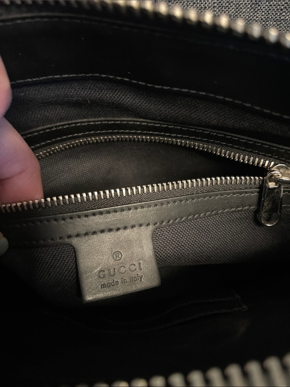 Gucci Black GG Supreme Messenger Bag with Navy-Red Web Strap - Picture 2 of 4